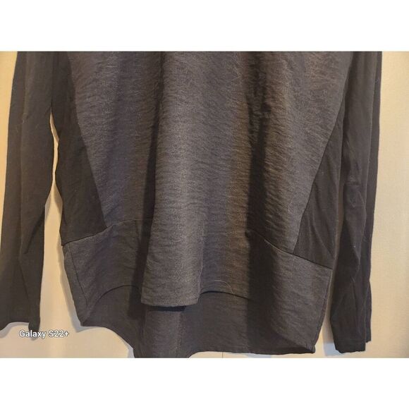 T10 Cubism black blouse - Picture 4 of 7